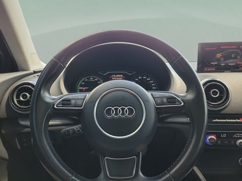 Used 2016 Audi A3 e-tron Premium Plus w/ Premium Plus Package FWD image 20