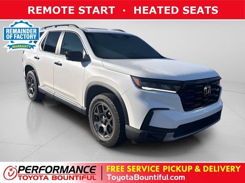 Used 2023 Honda Pilot TrailSport image 1