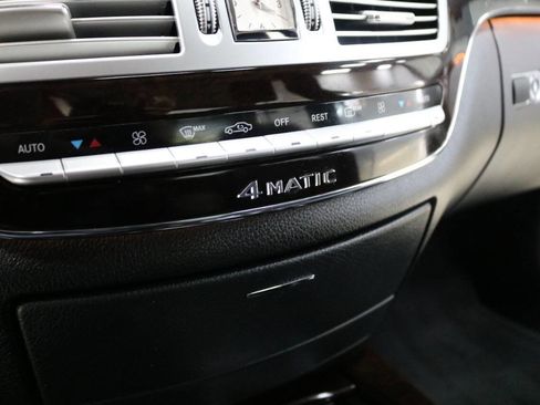 Used 2013 Mercedes-Benz S 550 4MATIC image 81
