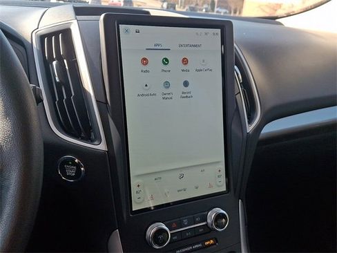 Used 2024 Ford Edge SEL image 17