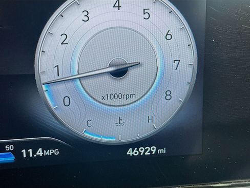Used 2024 Hyundai Elantra SEL FWD image 19