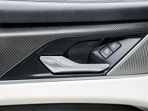 Used 2021 Jaguar F-PACE SVR image 46