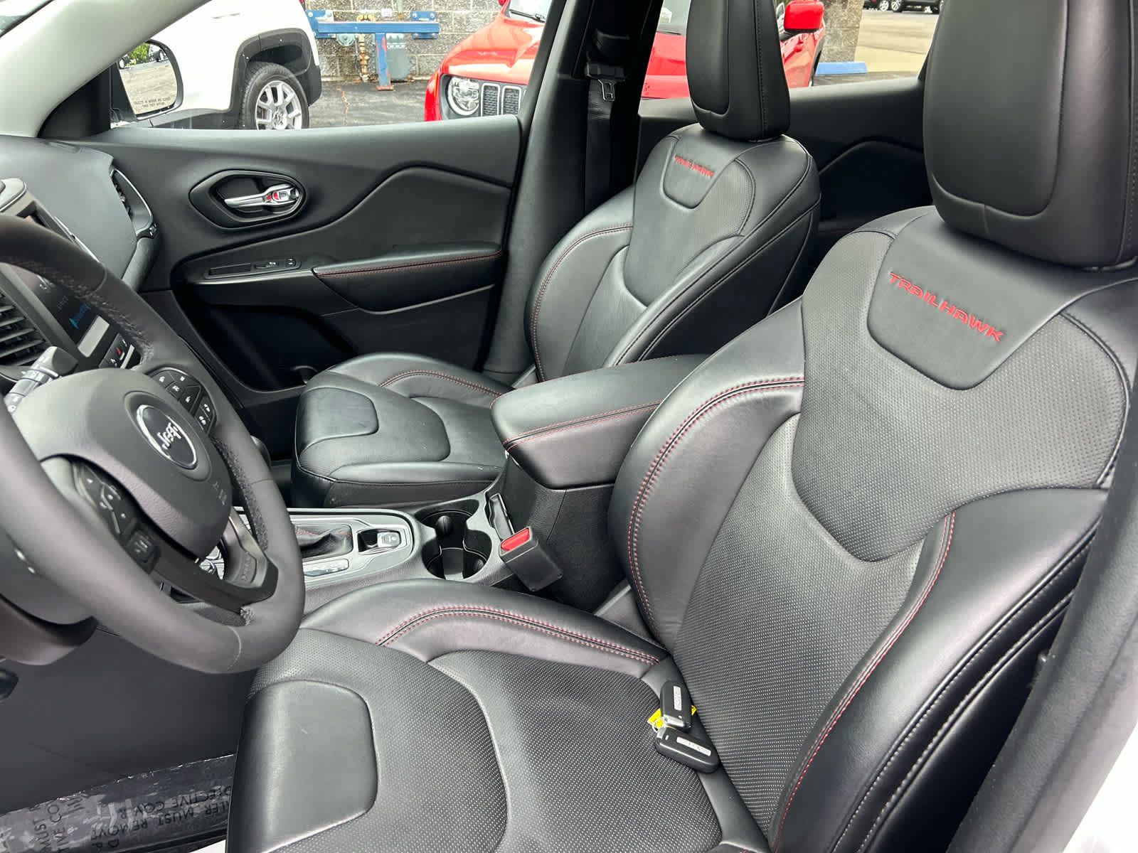Used 2023 Jeep Cherokee Trailhawk w/ Sun & Sound Group AWD/4WD image 14