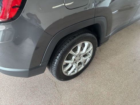 Used 2024 Jeep Compass Latitude AWD/4WD image 16