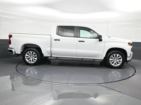 Used 2020 Chevrolet Silverado 1500 Custom w/ Custom Value Package RWD image 7