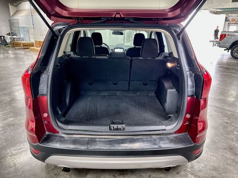Used 2019 Ford Escape SE FWD image 26