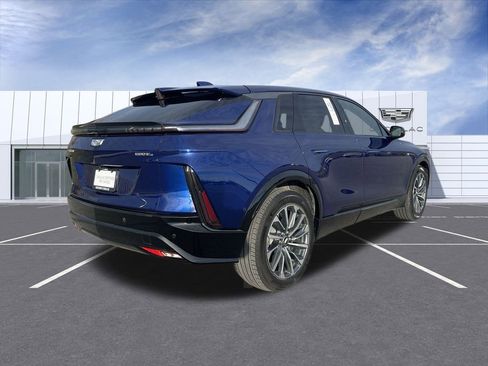 Certified 2024 Cadillac Lyriq Sport image 8