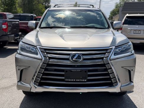 Used 2017 Lexus LX 570 4WD w/ Luxury Package image 3