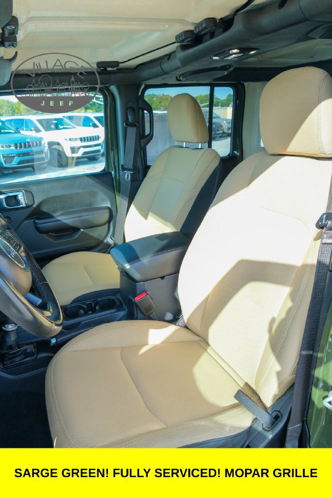Used 2021 Jeep Wrangler Unlimited Sport AWD/4WD image 16