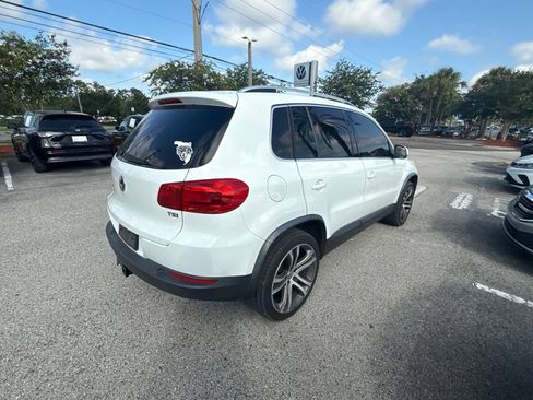 Used 2017 Volkswagen Tiguan SEL FWD image 17