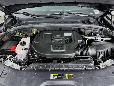 Used 2022 Jeep Grand Cherokee Overland w/ Luxury Tech Group IV image 32