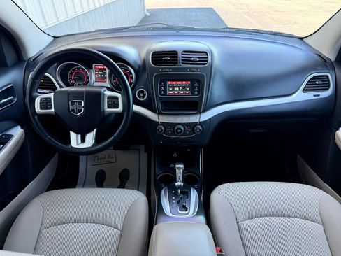 Used 2017 Dodge Journey SXT w/ Premium Group FWD image 17
