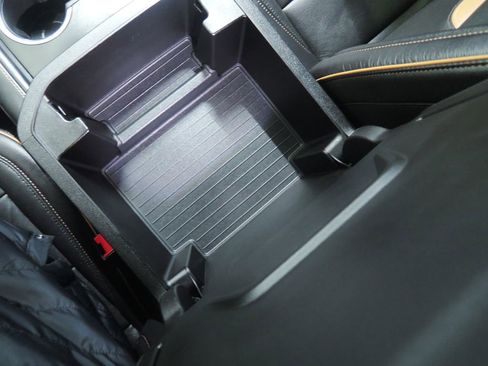 Used 2024 GMC Yukon AT4 w/ AT4 Premium Plus Package image 22