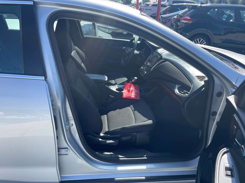 Used 2022 Chevrolet Malibu LT image 13