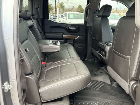 Used 2022 Chevrolet Silverado 1500 LT Trail Boss w/ Convenience Package II image 21