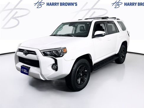 Used 2020 Toyota 4Runner SR5 Premium image 1