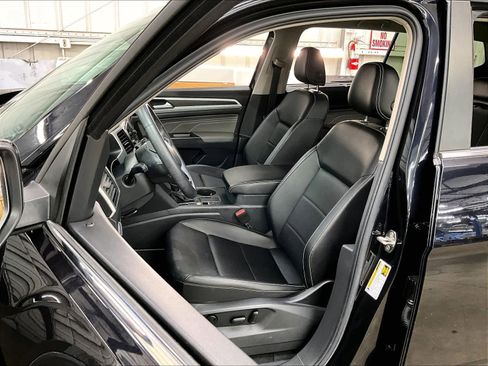 Used 2023 Volkswagen Atlas SE image 27