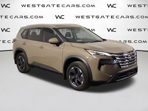 Used 2024 Nissan Rogue SV w/ SV Premium Package FWD image 44