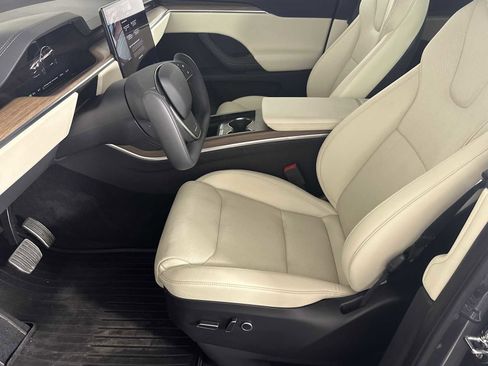 Used 2022 Tesla Model X AWD/4WD image 12