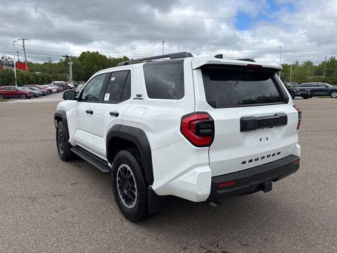 Used 2026 Toyota 4Runner TRD Off-Road Premium AWD/4WD image 4
