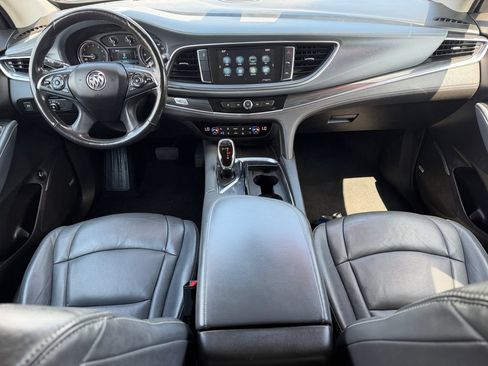 Used 2018 Buick Enclave Premium FWD image 19