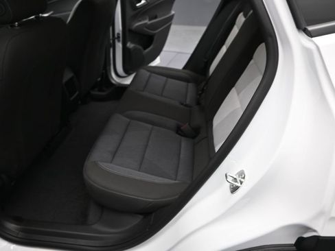 Used 2024 Chevrolet Trax LS w/ LS Convenience Package FWD image 30