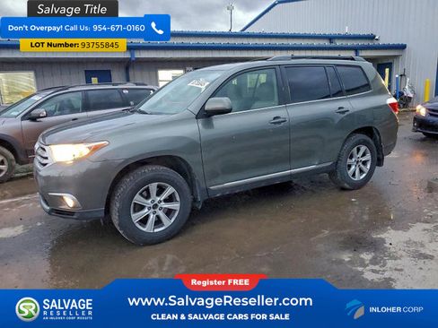 Used 2011 Toyota Highlander SE w/ Tow Pkg image 1