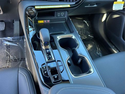 New 2026 Lexus NX 350 AWD image 25