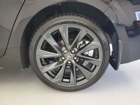 Used 2025 Toyota Corolla SE image 12