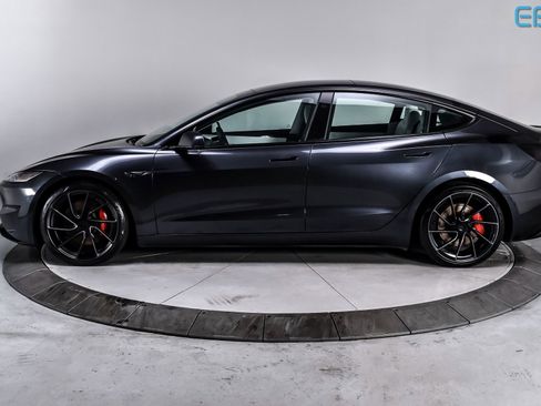 Used 2024 Tesla Model 3 Performance image 3