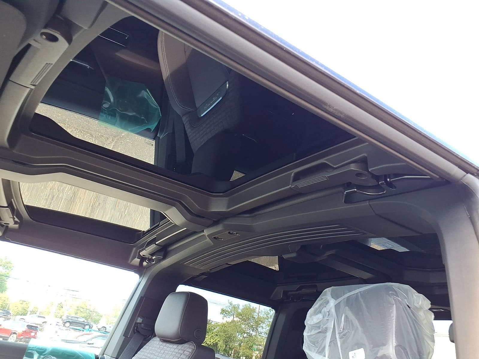 New 2026 GMC Hummer EV 4x4 Crew Cab image 14