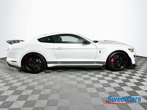 Used 2021 Ford Mustang Shelby GT500 w/ Technology Package RWD image 8
