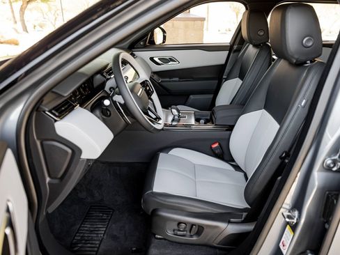 New 2026 Land Rover Range Rover Velar Dynamic SE image 14