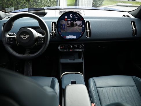 Used 2025 MINI Cooper Countryman S w/ Comfort Package Max image 26