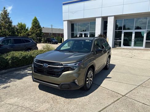 Used 2026 Subaru Forester Touring AWD/4WD image 4