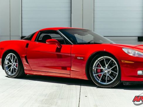 Used 2009 Chevrolet Corvette Z06 w/ Preferred Equipment Group image 36