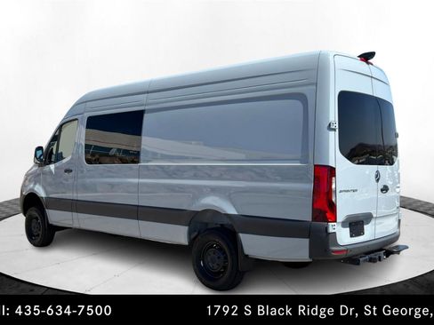 Used 2025 Mercedes-Benz Sprinter 2500 image 3