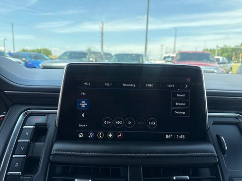 Used 2021 GMC Yukon XL SLT AWD/4WD image 17