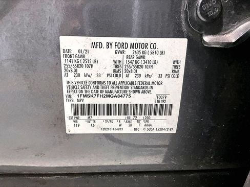 Used 2021 Ford Explorer Limited w/ Equipment Group 301A RWD image 8