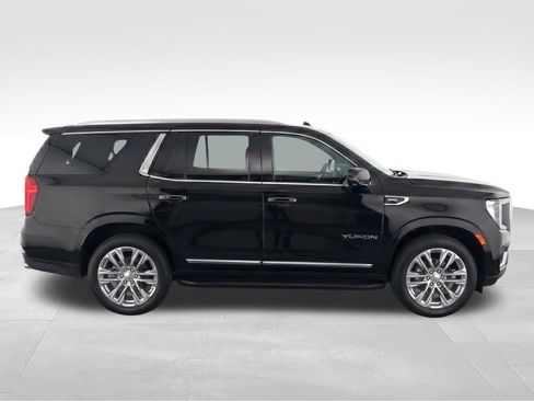 Used 2024 GMC Yukon SLT w/ SLT Luxury Package RWD image 10