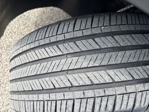 Certified 2022 Volkswagen Atlas Cross Sport SEL image 38