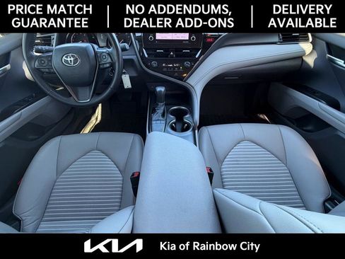 Used 2024 Toyota Camry SE image 23