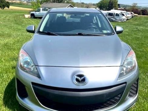 Used 2012 MAZDA MAZDA3 i Touring image 8