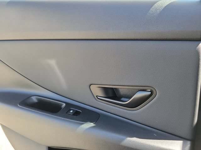 New 2026 Hyundai Elantra SEL Sport FWD image 22