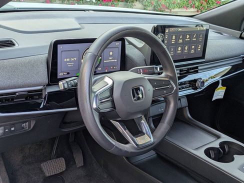 Used 2024 Honda Prologue EX image 10