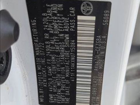 Used 2022 Toyota Camry XLE FWD image 2