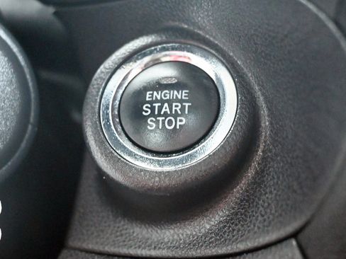 Used 2023 Subaru Ascent Limited image 10