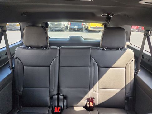 New 2026 Chevrolet Suburban LT w/ Comfort Package image 18