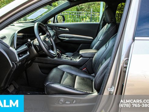 Used 2025 Cadillac XT4 Premium Luxury FWD image 16