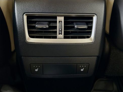 Certified 2022 Lexus RX 450hL Luxury image 27